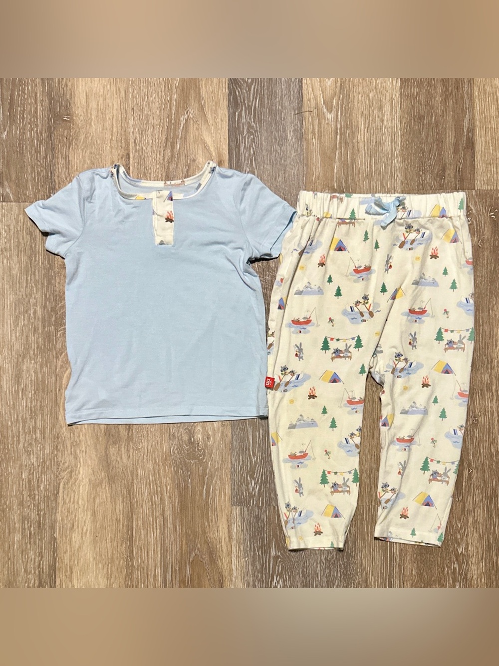 LIKE NEW Magnetic Me Lake You A Lot Modal Short Sleeve and Pant Set - Picture 3 of 8